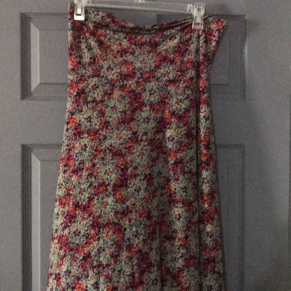 Lularoe maxi skirt size medium